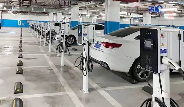 深圳勤誠(chéng)達(dá)·正大城地下停車(chē)場(chǎng)7kw交流樁項(xiàng)目案例
