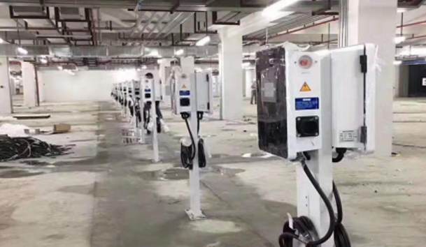 重慶昕暉地產(chǎn)充電站7KW交流充電樁項(xiàng)目案例